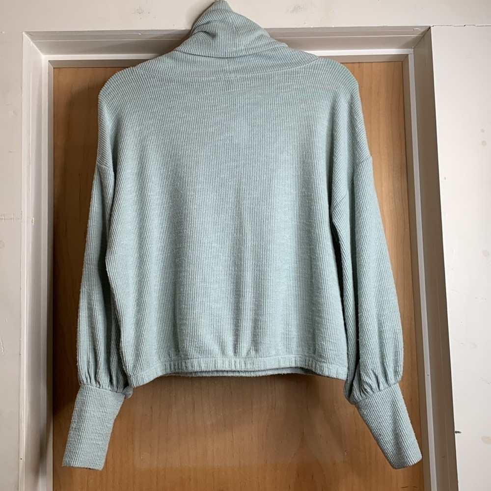Express Sweater,XS - Picture 2 of 3